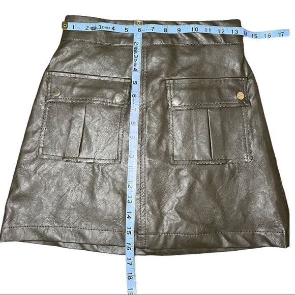 Truth by Republic Faux Leather Miniskirt in Moss Green - Picture 5 of 8